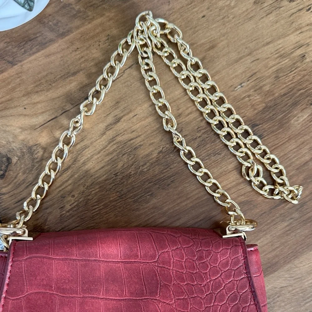 *BEBE* Michelle Mini Saddle Bag Crossbody Chain Strap Shoulder Purse - NEW - Picture 5 of 11